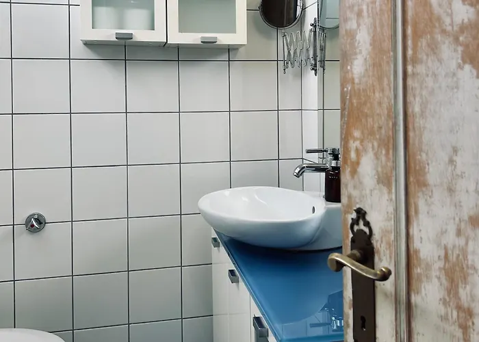 公寓 Elegant Downtown By White Tower *