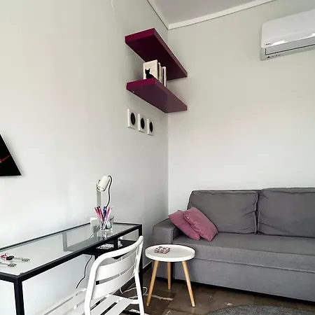 Elegant Downtown By White Tower *